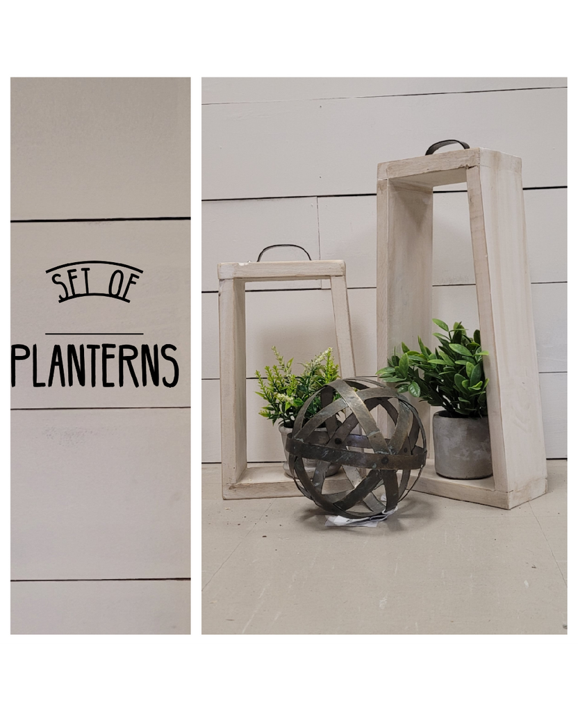 Set of two Planterns