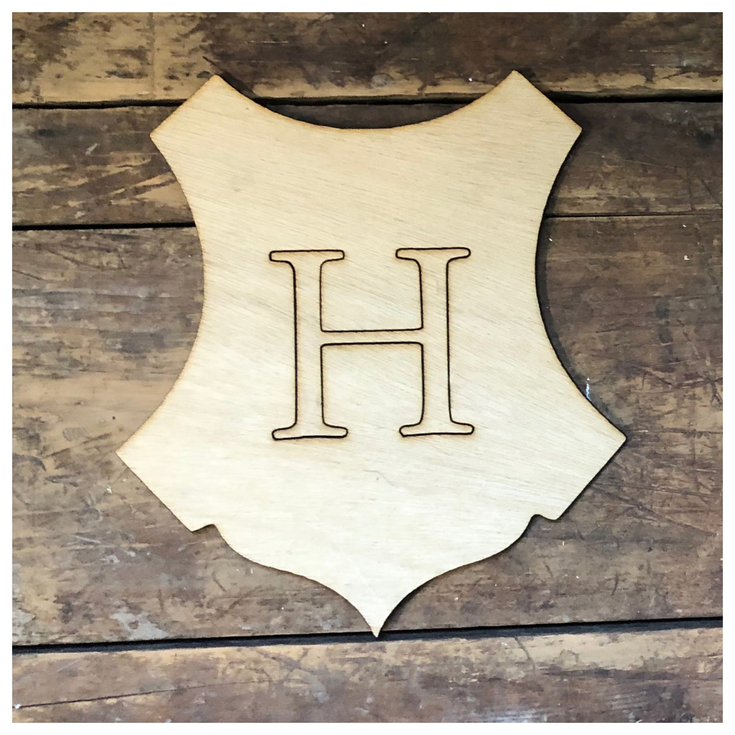 Harry Potter Hogwarts crest Cutout